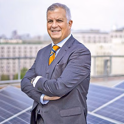 Ministro Huepe: “No se hizo un plan claro y concreto para el cierre de las centrales