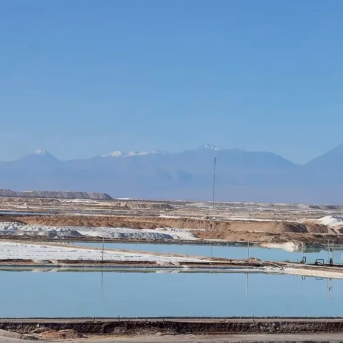 Novandino Litio logra aprobación unánime: reducirá salmuera a 822 l/s en el Salar de Atacama y mira a 2060