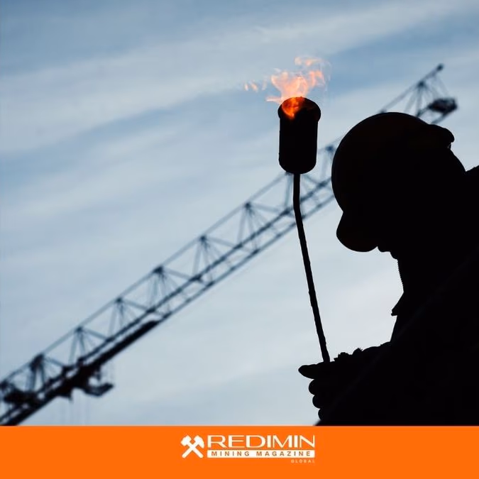 Oportunidades laborales en minería: descubre y postula hoy