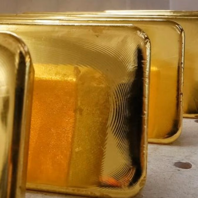 Oro baja por expectativa de acuerdo comercial que reaviva apetito por el riesgo
