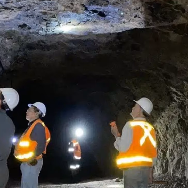 Perú autoriza a Silver Mountain reanudar operaciones en Mina Reliquias y Planta Caudalosa, impulsando la economía local