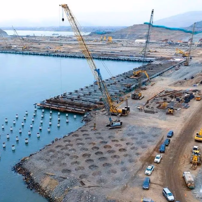 Perú: Avance del 76% en el Puerto de Chancay, Un Impulso para el Comercio Peruano