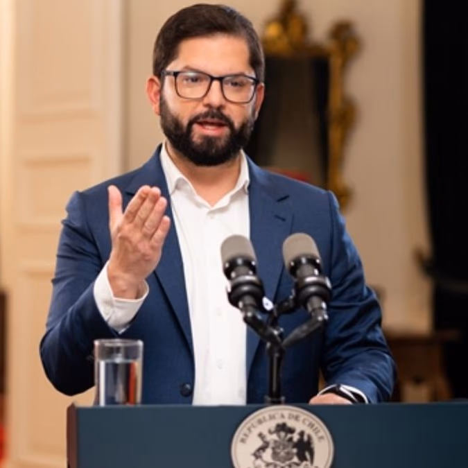 Presidente de la República anuncia medidas para impulsar la industria del litio y la tecnología en Chile