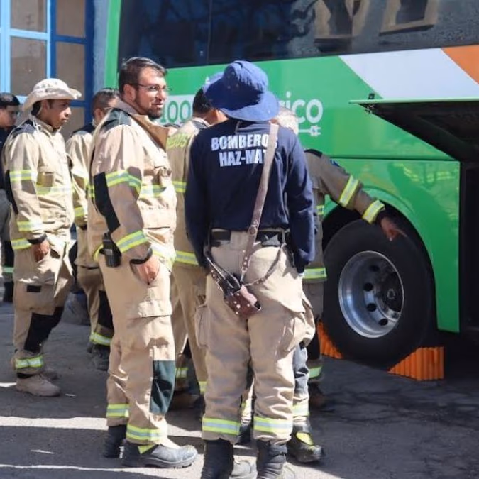 Radomiro Tomic capacitó a bomberos de Calama y a su Brigada en atención de emergencias en equipos 100% eléctricos
