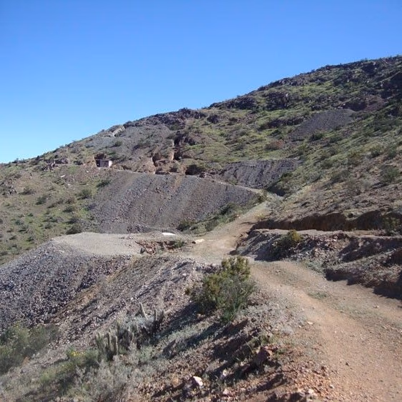 Red Metal Resources identifica nuevos objetivos a través del mapeo en la propiedad IOCG de Carrizal