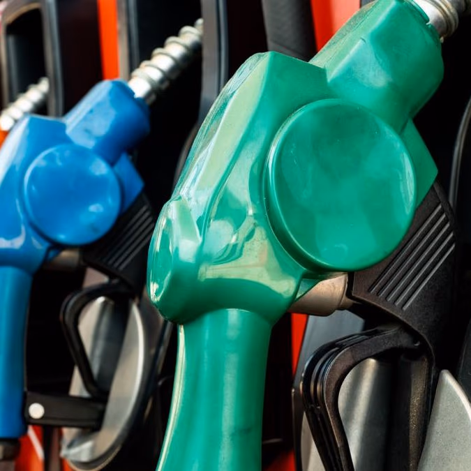 ¿Subió o bajó la bencina? Este es el valor del combustible este jueves 23 de febrero