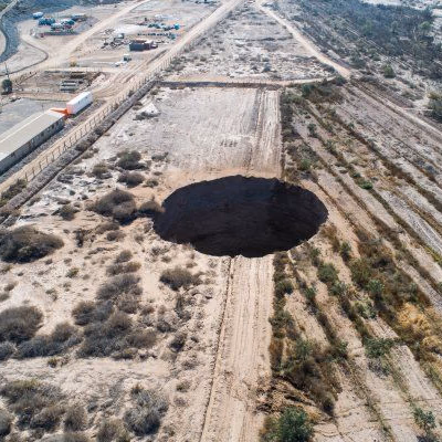Suspenden operaciones en mina Alcaparrosa tras enorme socavón en Tierra Amarilla