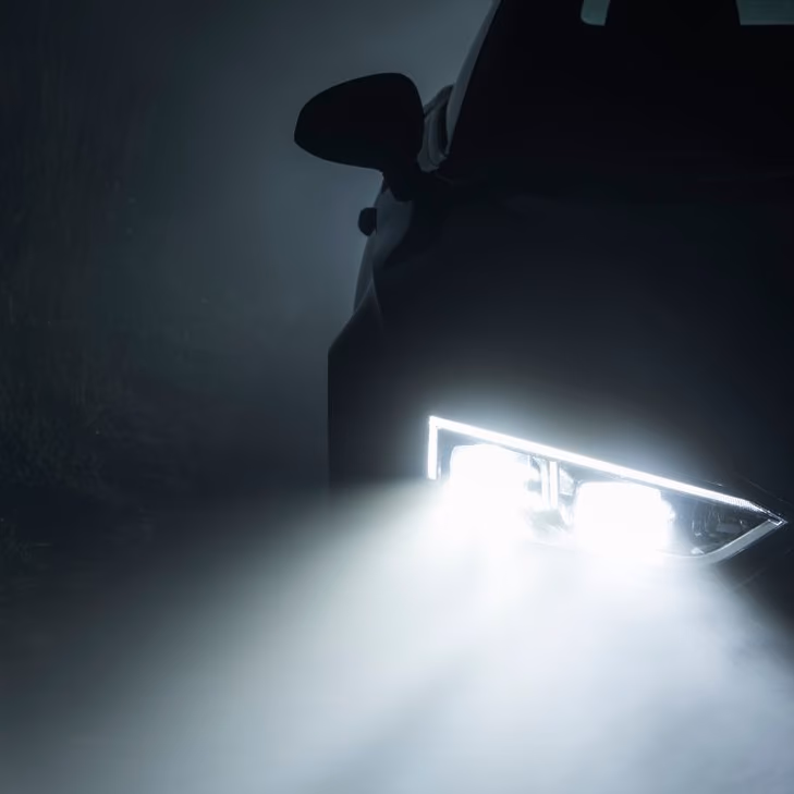 Todo lo que Debes Saber sobre el Uso Obligatorio de Luces en Vehículos en Chile: Normas y Multas