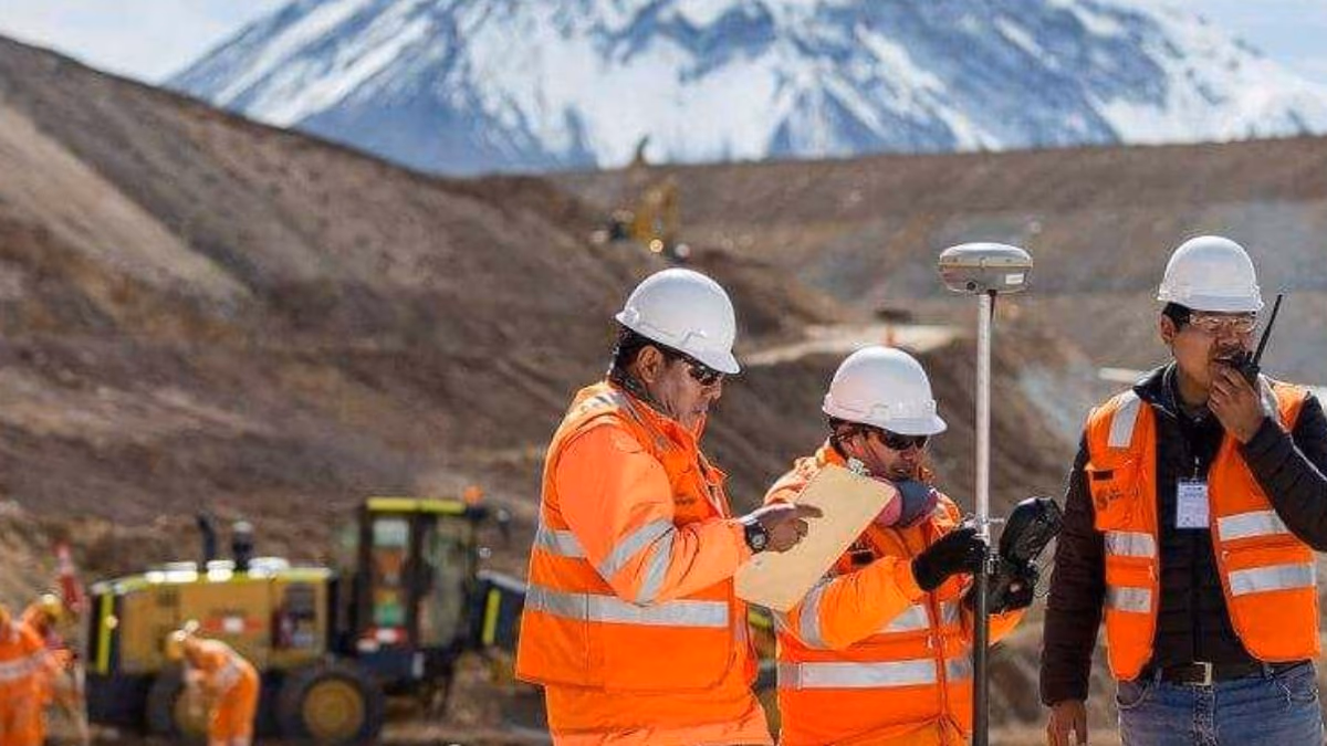 12 Millones de Pesos, Los Mejores Sueldos en Minería: Descubre las Carreras y Salarios en esta Industria