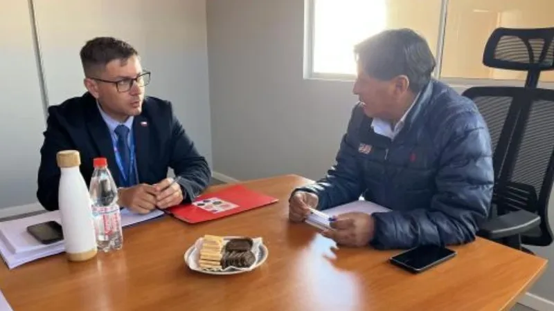 Energía y municipio de Colchane coordinan acciones para reducir vulnerabilidad energética