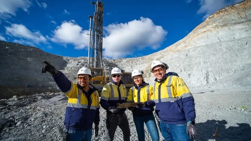 Gold Fields e INDIMIN presentan en Expo Cobre Perú experiencia de gestión operacional en Cerro Corona