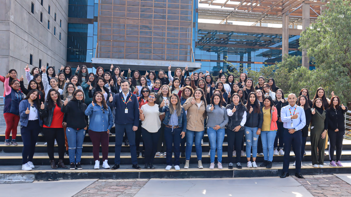 60 mujeres se integran al Programa de Aprendices de Chuquicamata