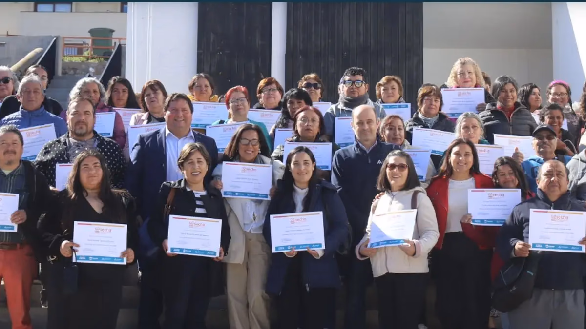 73 emprendedores de Canela potenciarán sus negocios gracias al programa Cosecha de Minera Los Pelambres