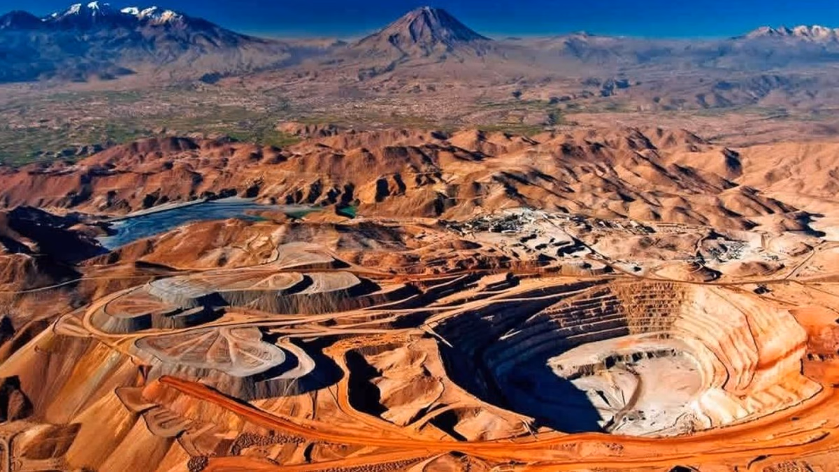 Perú presenta cartera minera 2026 por US$64.075 millones y refuerza apuesta por cobre y minerales estratégicos