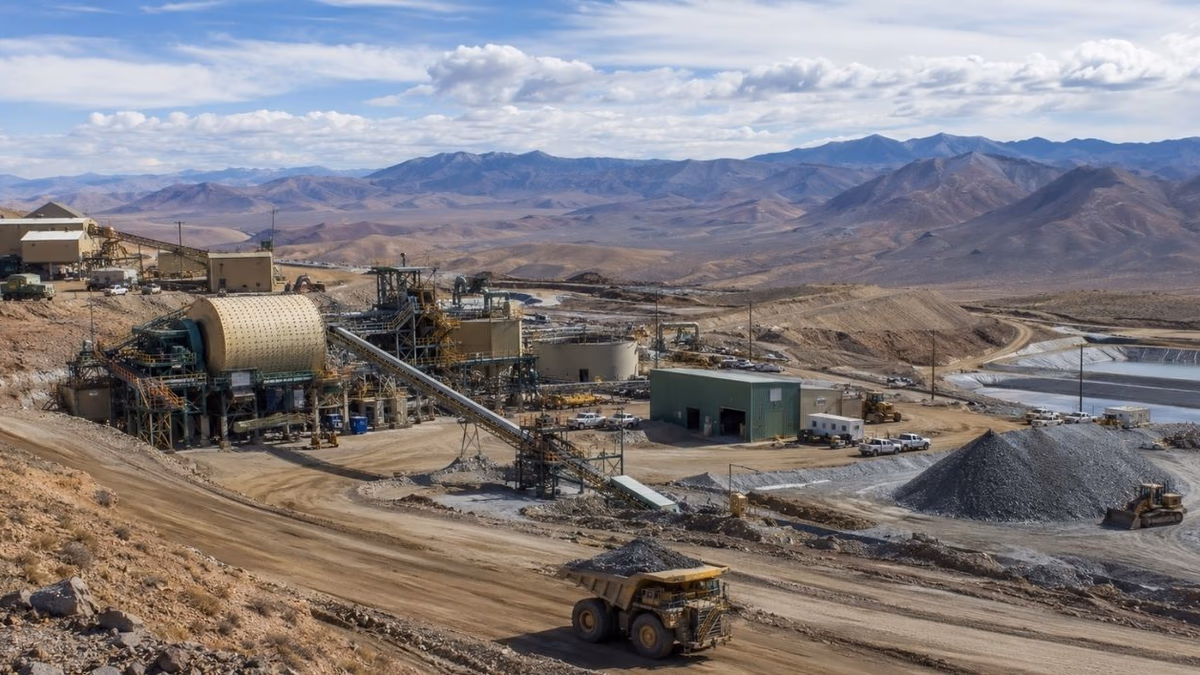 Golconda Gold aumenta 20% su producción y pone en marcha la reactivación de Summit