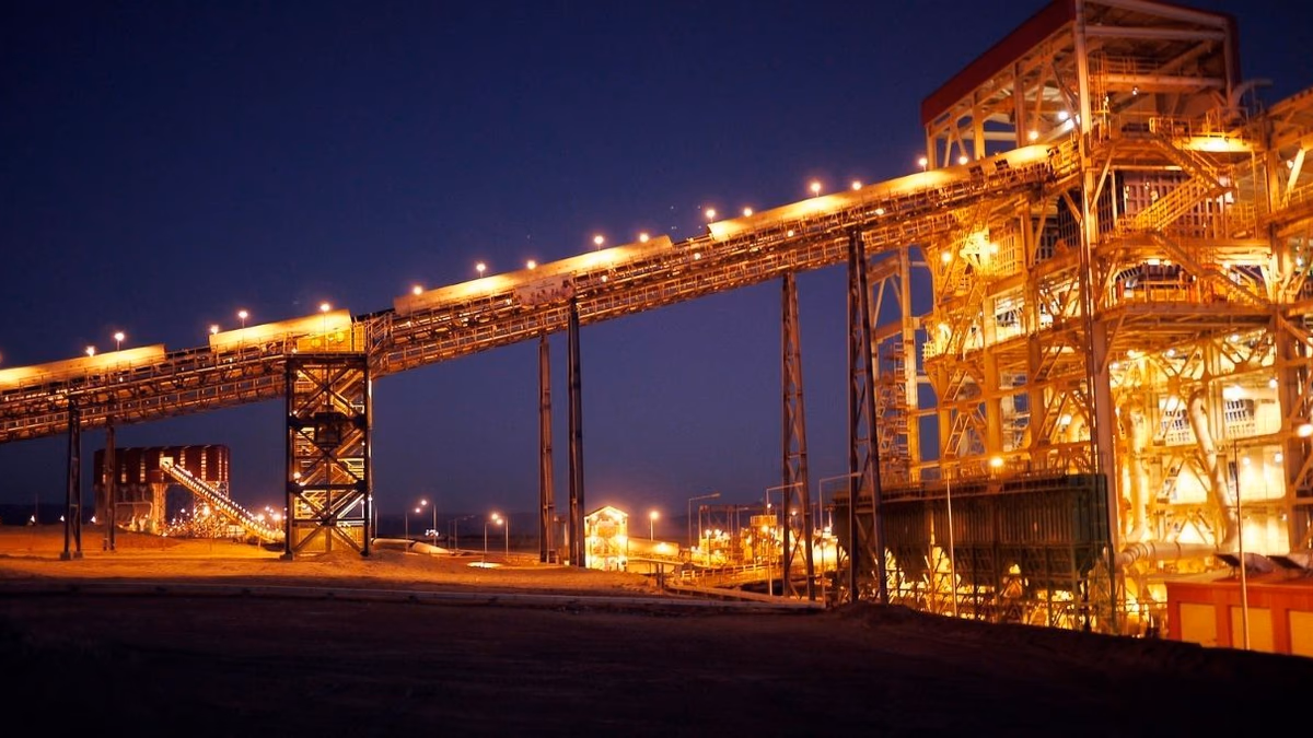 Minería chilena acelera transición energética, pero transmisión y permisos amenazan nuevas inversiones