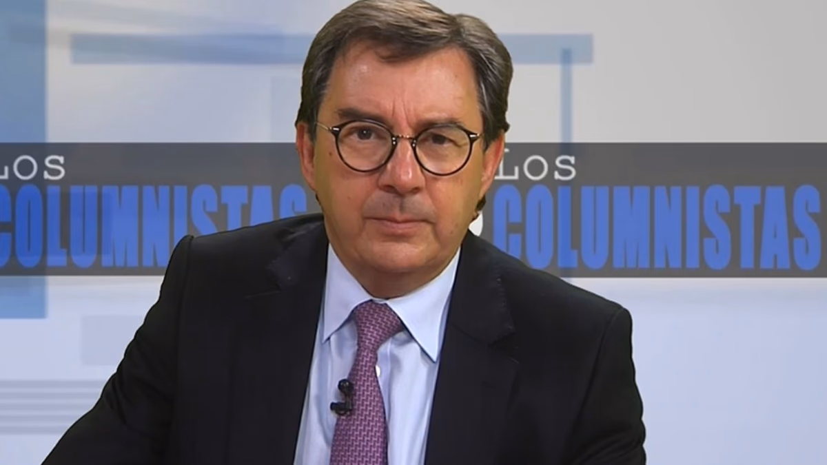 Glorias Navales: ministro Fernando Barros llama a superar divisiones y “empujar todos en una misma dirección”