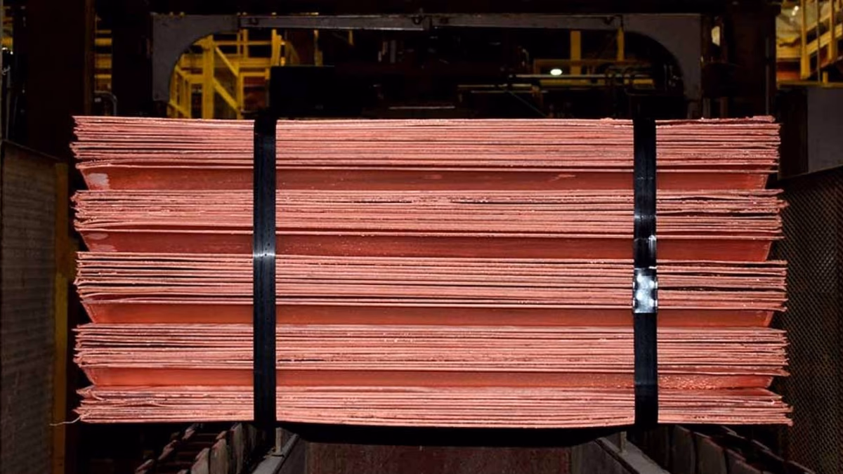 Cochilco eleva el precio promedio del cobre a US$ 5,55 la libra para el año 2026