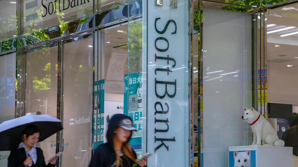 SoftBank invertirá hasta €75.000 millones en Francia: Macron acelera la ...