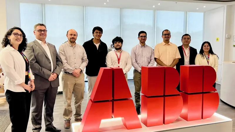 ABB en Chile capacita a estudiantes de USM en tecnologías de control y operación de sistemas eléctricos