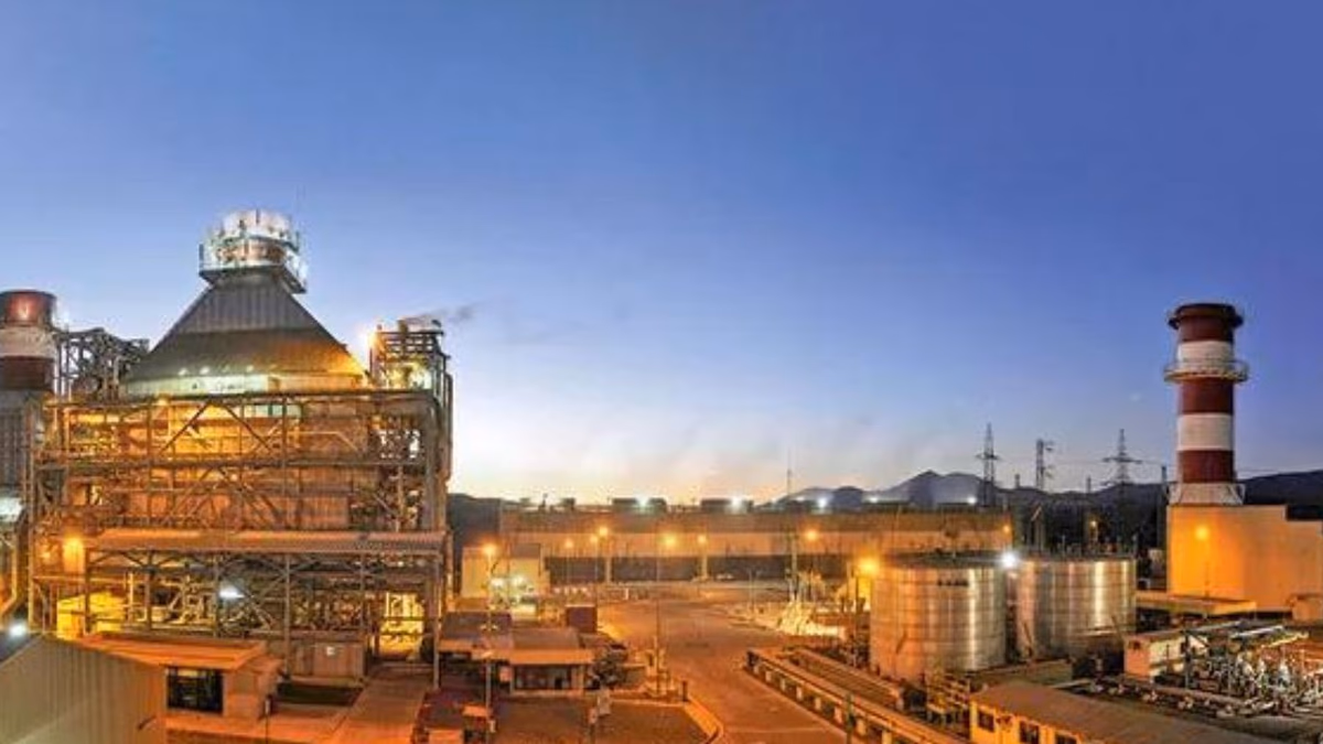 Acciona arremete contra Colbún en dos frentes: pide investigar eventual manipulación de precios del carbón y pone presión a auditoría a Nehuenco