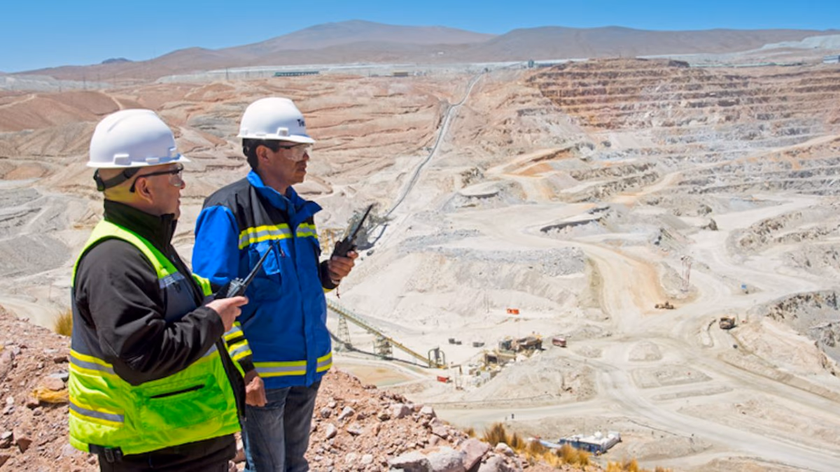 Acciones de Teck caen ante el creciente costo de su principal mina de cobre