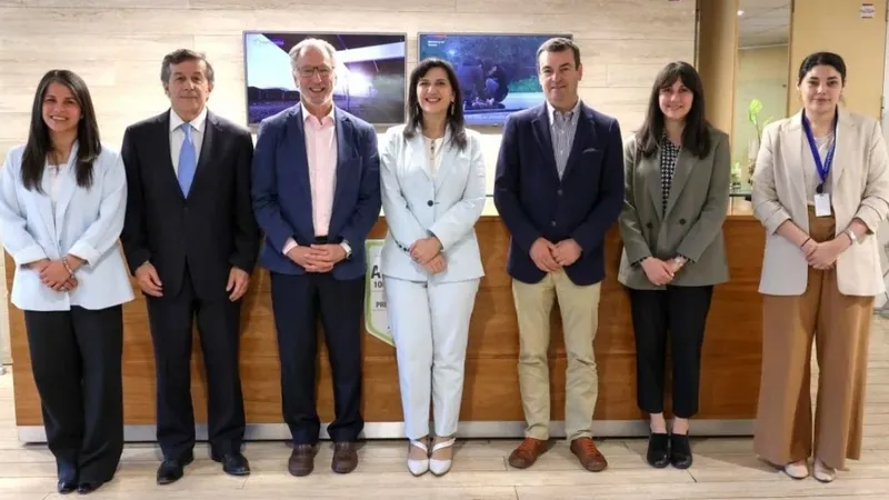 ACERA presenta visión de electrificación profunda y transición energética ante biministro Álvaro García
