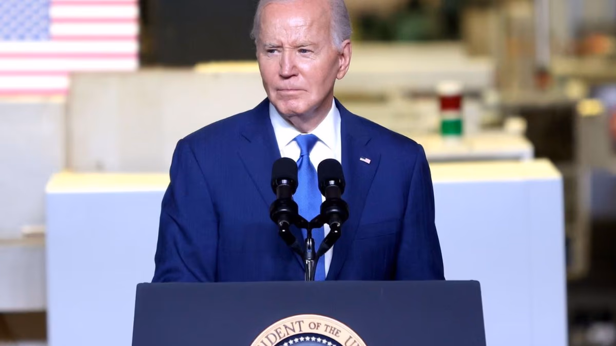 Administración Biden anuncia polémicos aranceles a productos chinos, preocupando a consumidores y economía global.