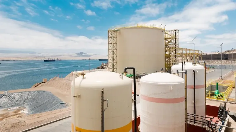 Agua desalinizada: 26 millones de m³ bajo el desierto y la reserva subterránea que redefinió la seguridad hídrica en Emiratos