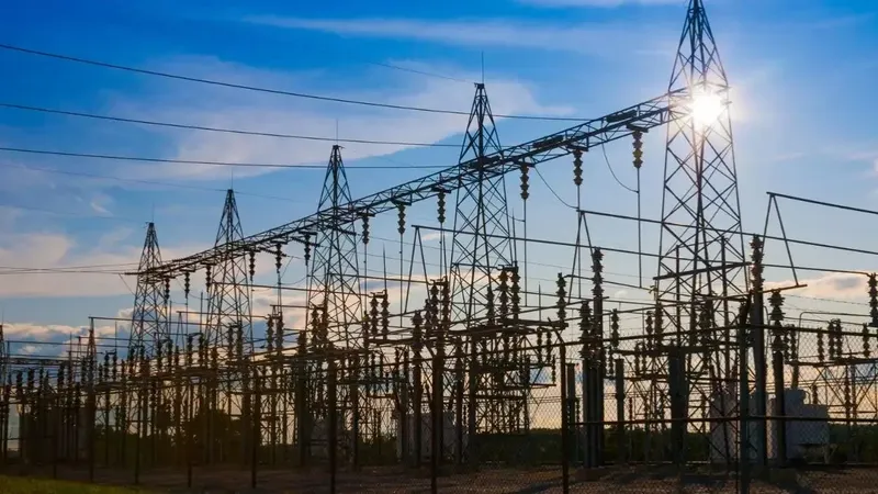 Alerta por deficiencias en el sistema eléctrico chileno: riesgos y regulaciones