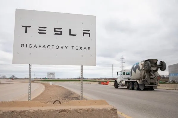 Alza del litio presiona a industrias de autos eléctricos y almacenamiento energético