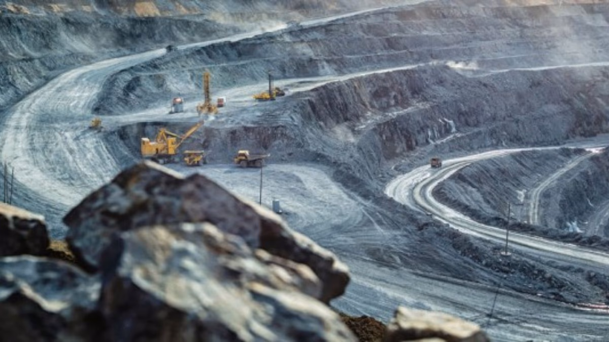Anglo American Reducirá Producción de Cobre y Mineral de Hierro para Reducir Costos