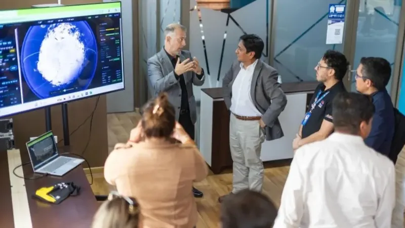 Antofagasta lanza su primer satélite regional para vigilancia climática