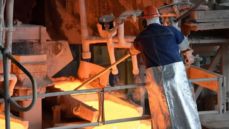 Antofagasta Minerals cierra 2025 con menor producción de cobre y queda bajo su rango proyectado
