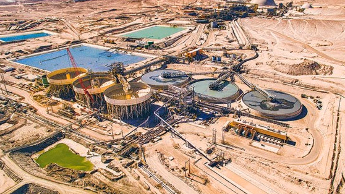 Antofagasta plc apuesta por bonos para expandir minera y crecimiento sostenible