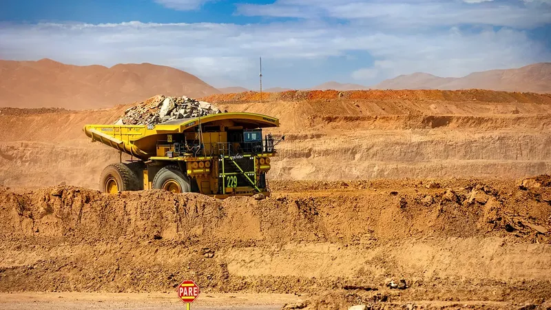 Aprueban proyecto para explotar nuevas fases de rajos Mirador y El Llano en Minera Centinela