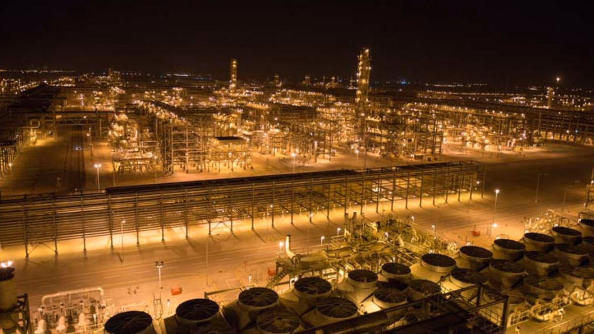 Aramco busca batir otro récord con una oferta de acciones de 50.000 millones de dólares