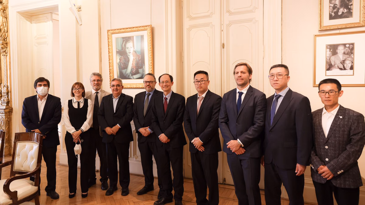 Argentina: El Gobierno Nacional recibió a la minera Zijin, que anunció el inicio de la construcción de una planta de carbonato de litio en Catamarca