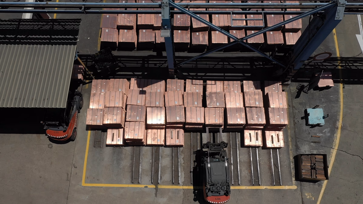 Cobre alcanza máximos: China y oferta mundial presionan al mercado