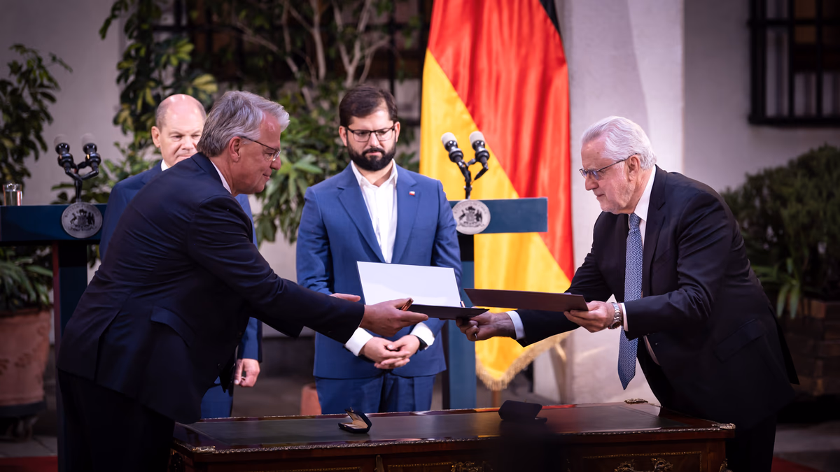 Aurubis y Codelco firman acuerdo para cooperar en una cadena de valor del cobre más sostenible y responsable