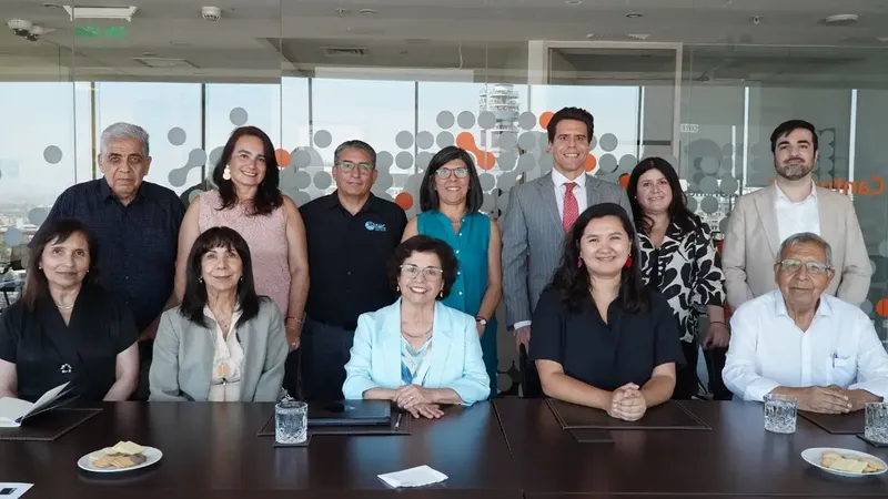 Autoridades del Ministerio de Minería sostienen último encuentro con el COSOC