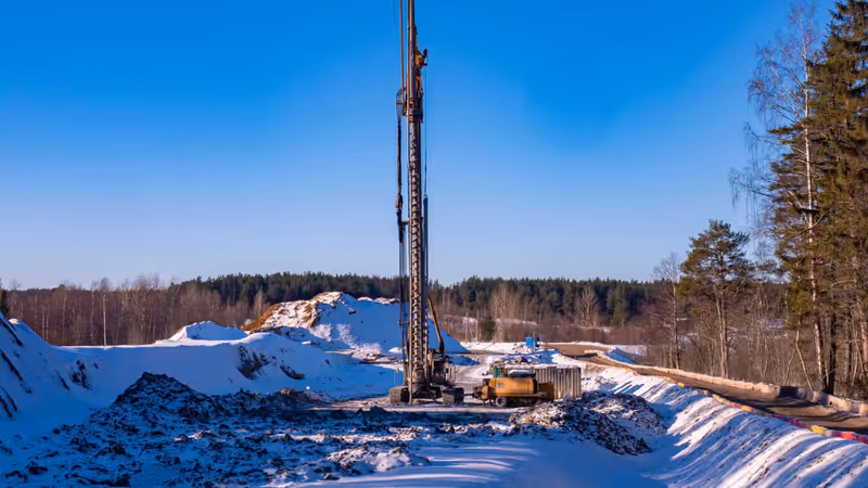 Avances clave en el proyecto Skaergaard tras contrato de perforación de Greenland Mines