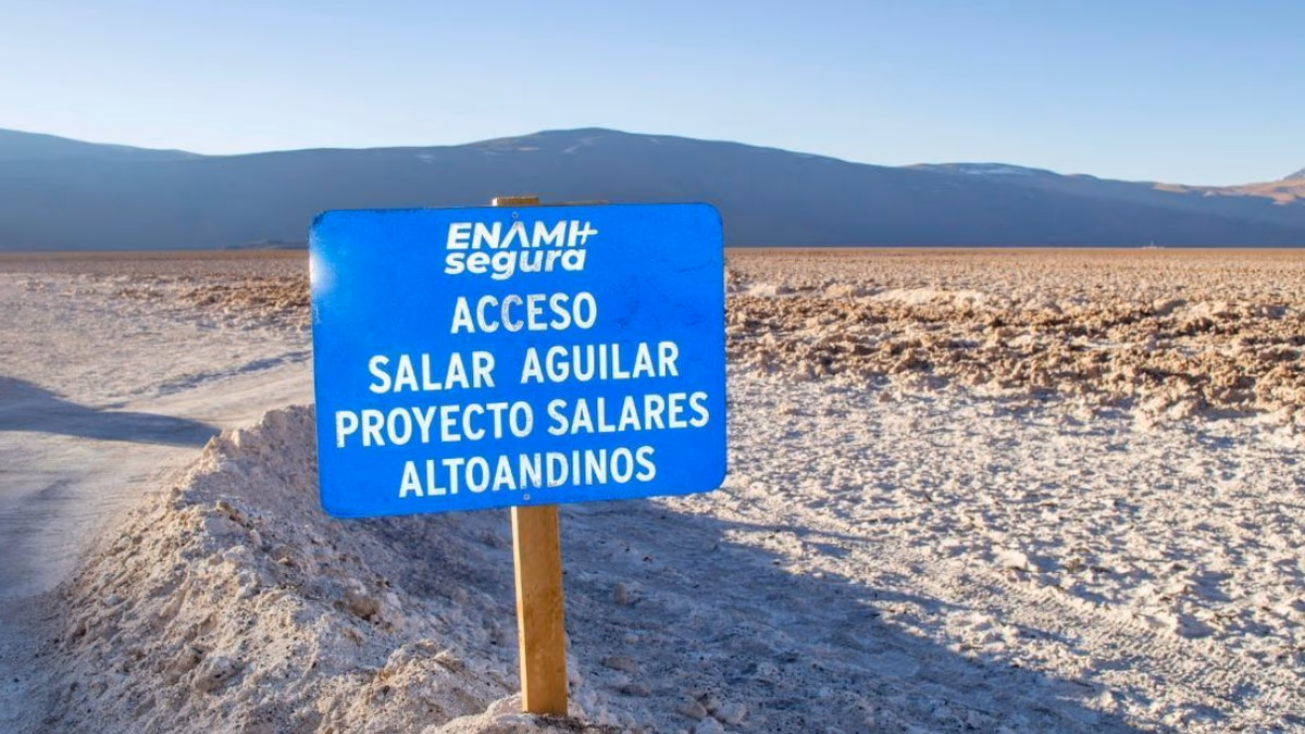 Avanzan contratos de operación de litio en Salares Altoandinos de Chile