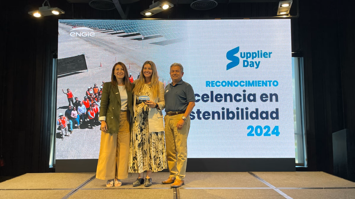 Axinntus recibe premio “Excelencia en Sostenibilidad 2024” de Engie Chile en el Supplier Day 2025