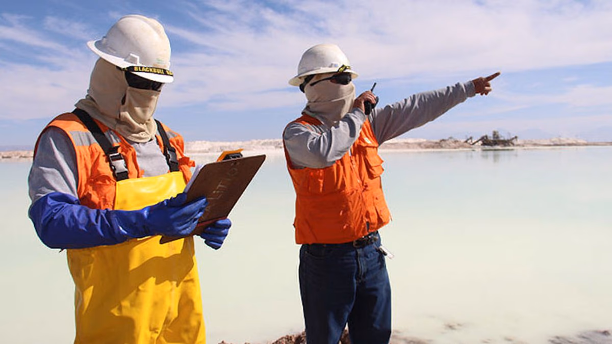 Azure Minerals de Australia rechaza oferta de adquisición de $585 millones de SQM