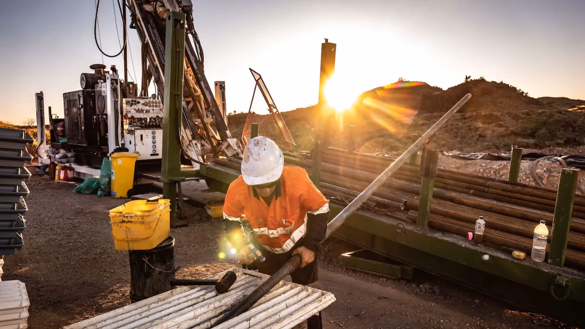 Azure Minerals es adquirida por SH Mining en millonario acuerdo
