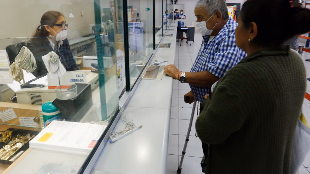 Beneficios económicos para adultos mayores pensionados: ¡Descubre las ayudas disponibles!