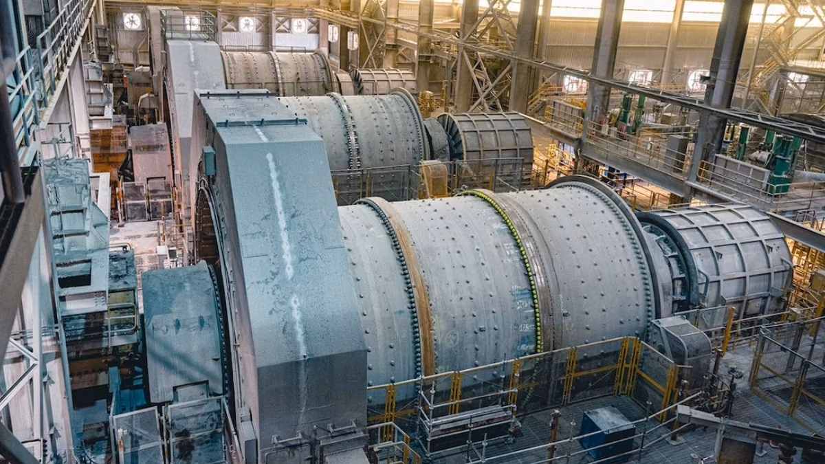 BHP Impulsa Millonario Plan de Inversión en Minera Escondida para Optimizar su Producción