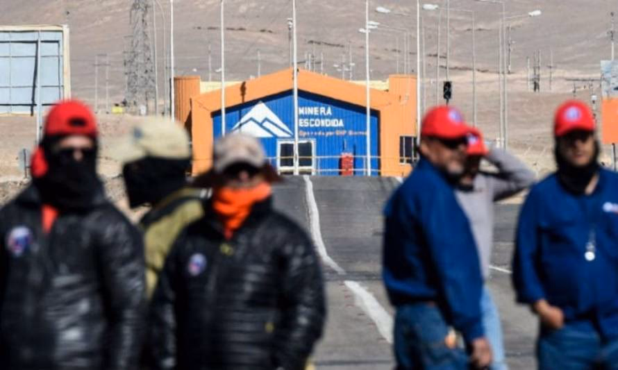 BHP pasa a la ofensiva y va a la justicia por conflicto con sindicato de Minera Escondida