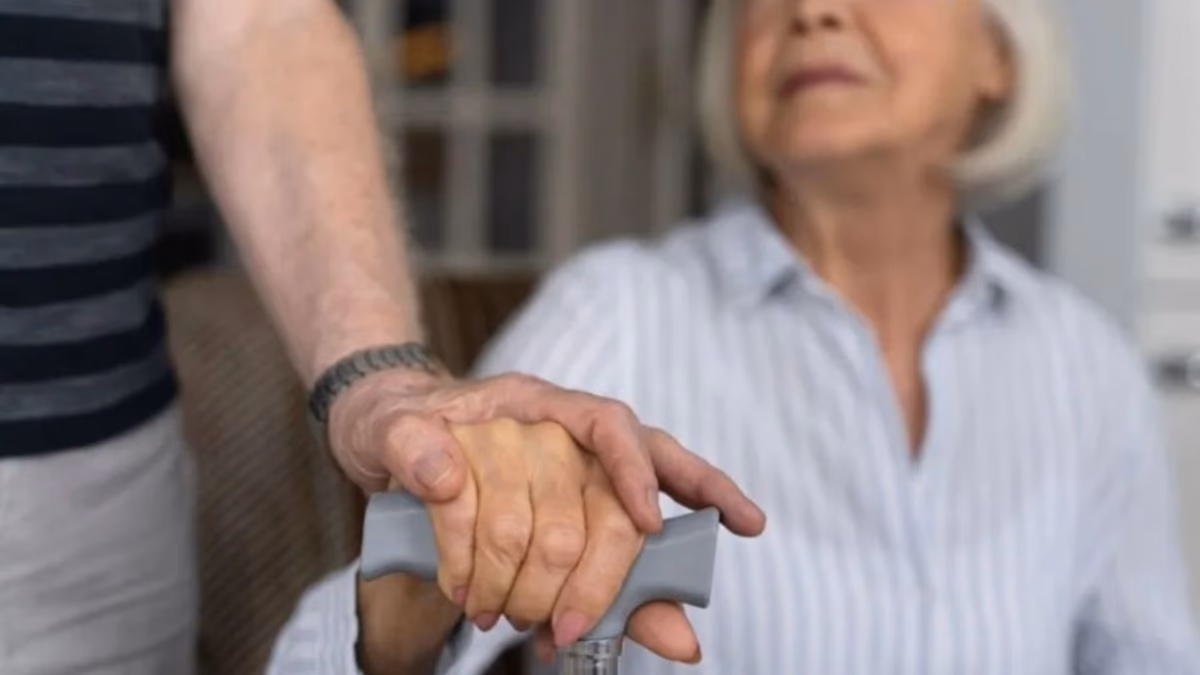 Bonos y subsidios para adultos mayores: ¿Cómo acceder y postular en julio?